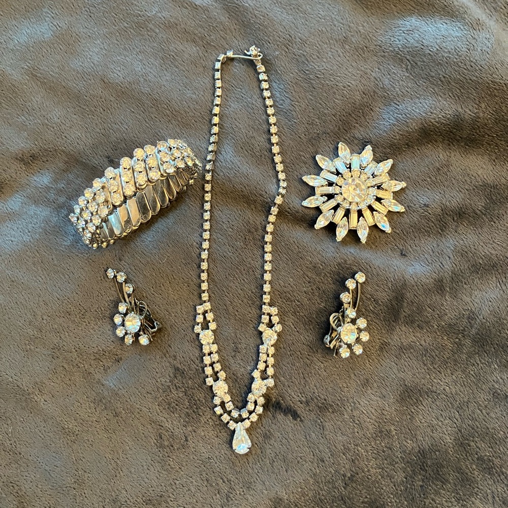 Vintage Rhinestone Necklace earrings pin bracelet.